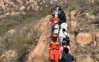 昌平消防连续三次山岳救援成功解救7名被困游客