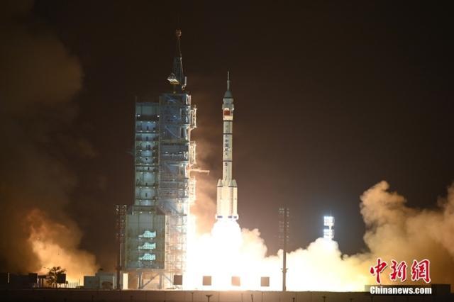太空养鱼、瞄准登月！外媒：中国“太空梦”正加速中国航天“太空梦”蓄势待发！