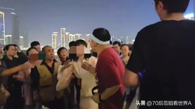 重庆市民讲述劝阻俩女子穿和服跳舞 场合不当引争议