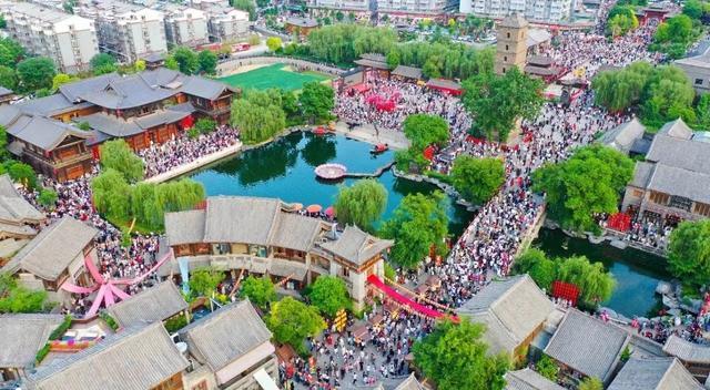 河南五一假期旅游收入飙升，文旅市场火爆！
