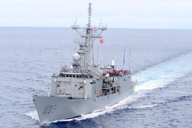 大陆军舰再次出现在澎湖周边海域，提醒台军张骞舰“注意你的位置”