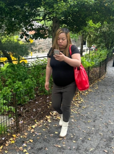 凤姐回应：尊重隐私，拒绝偷拍，网友围观纽约中央公园